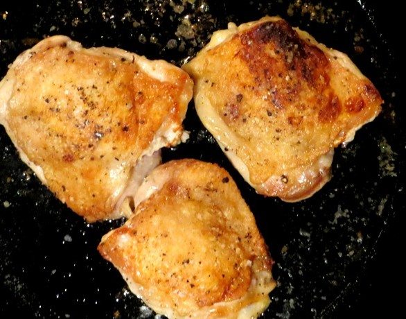 Crispy Chicken Thighs in Pan